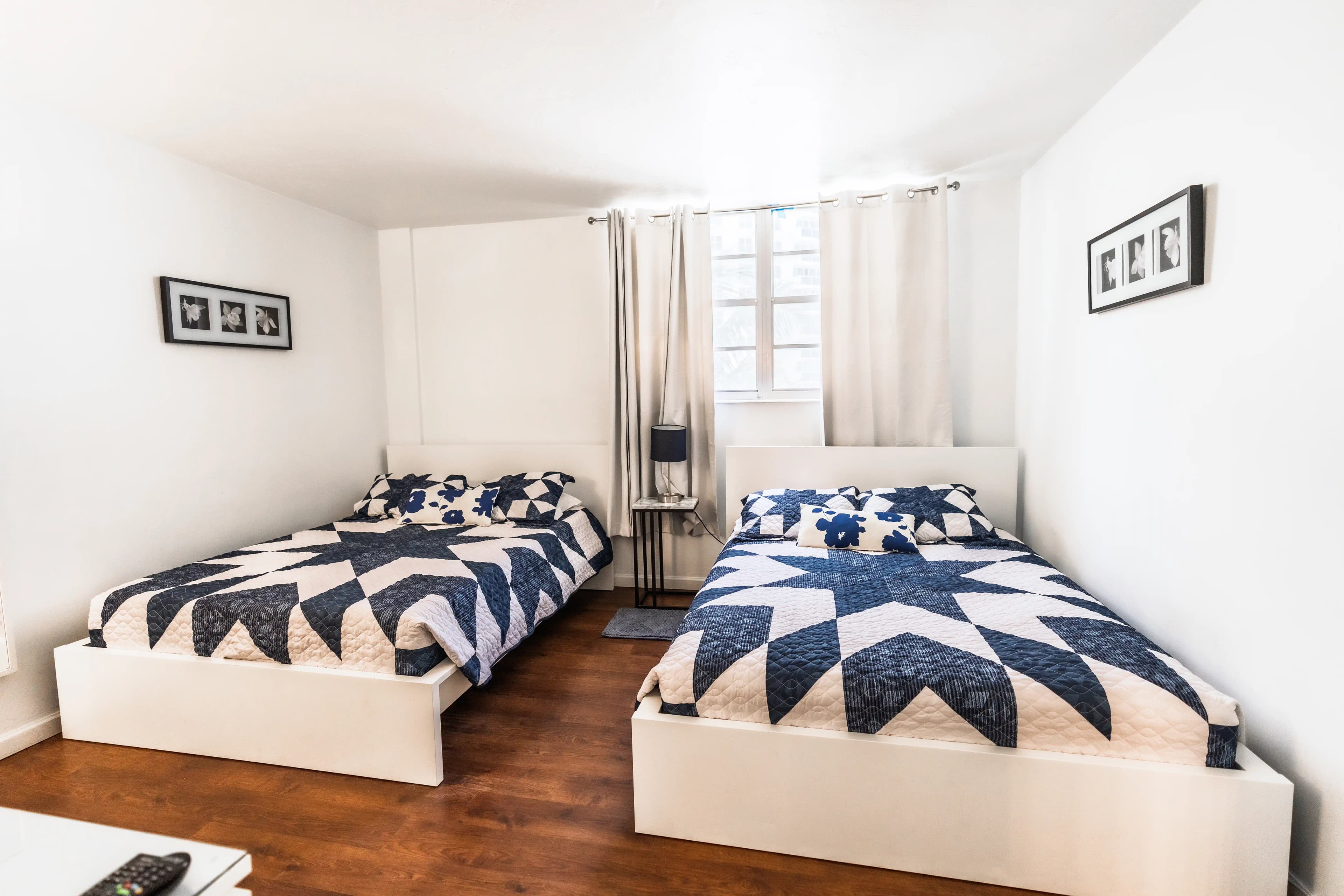 Second bedroom with two queen-size beds